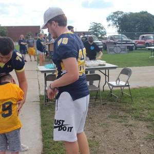 Meet your Posher, Bradley